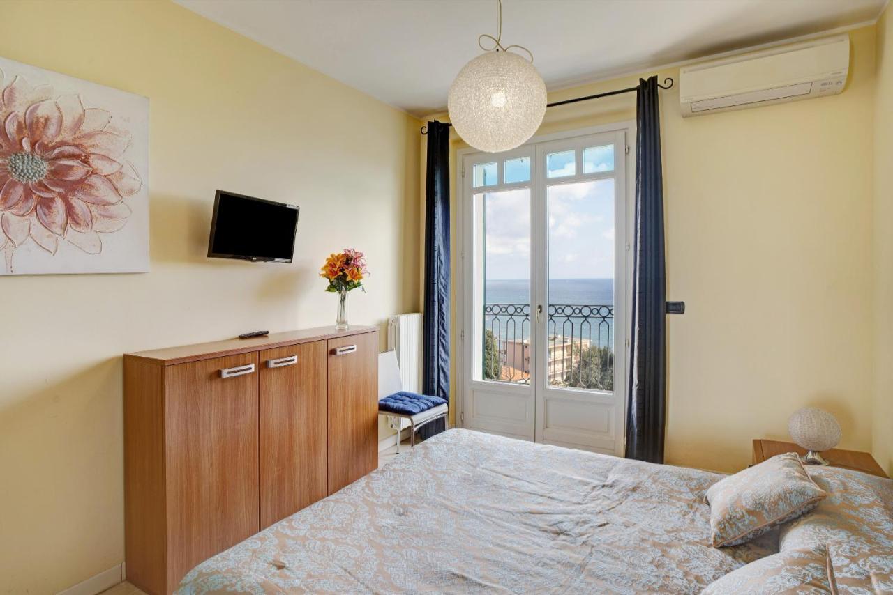 Casa Miradore 600 Mt Dal Mare Империа Екстериор снимка