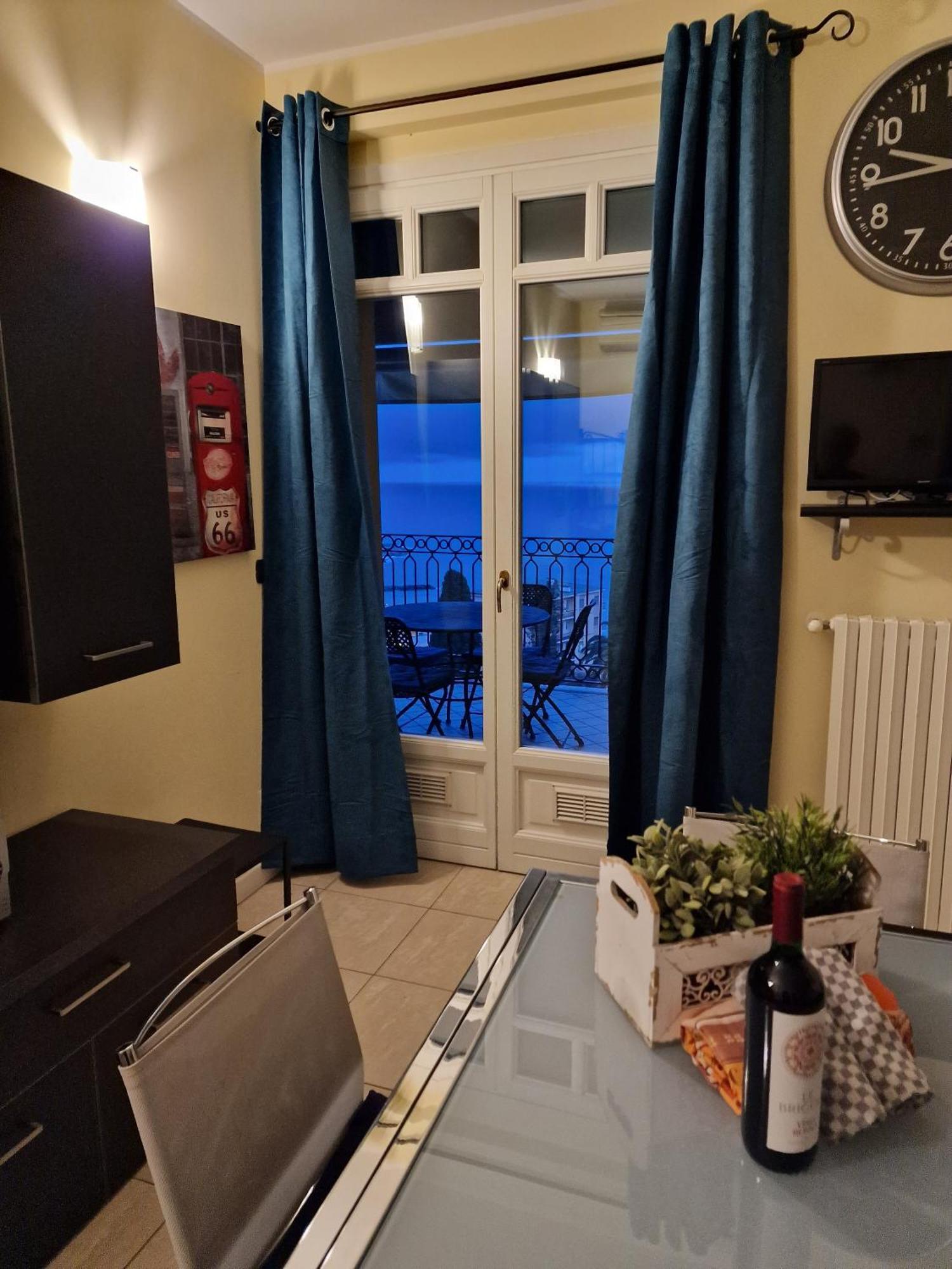 Casa Miradore 600 Mt Dal Mare Империа Екстериор снимка